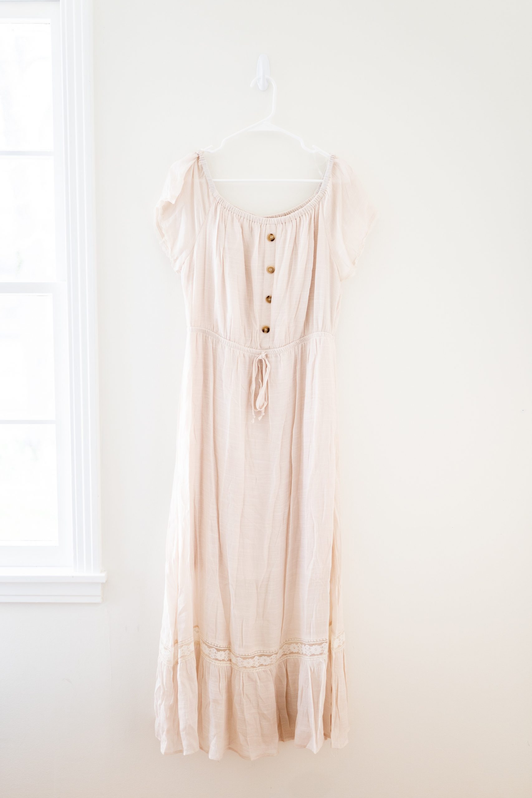 pale peach dress for mamas' wardrobe shared by maternity, newborn and family photographer Grace Paul Photography